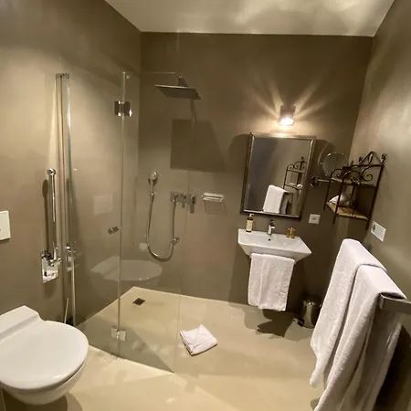 La Maison D'igor Hotel