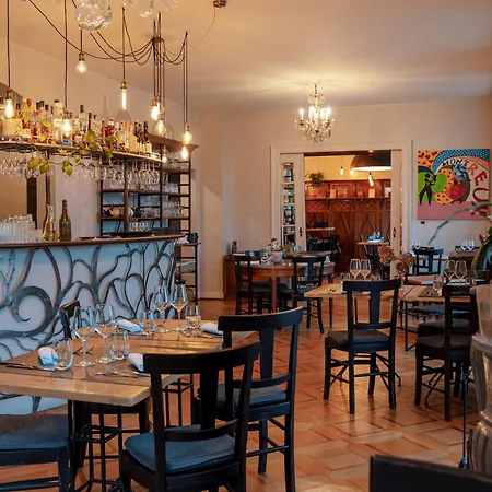 호텔 La Maison D'igor 3*