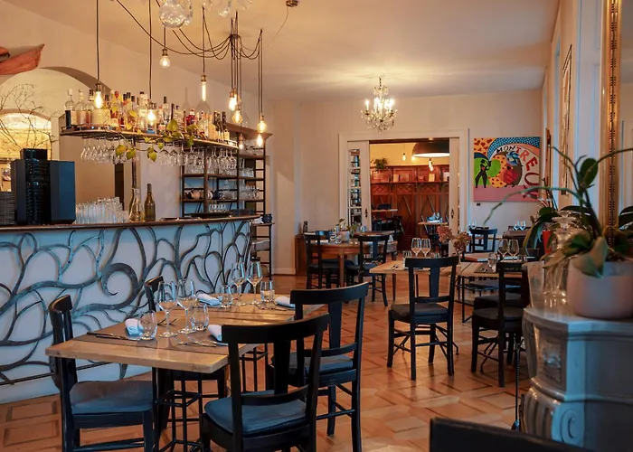 Hotel La Maison D'igor 3*