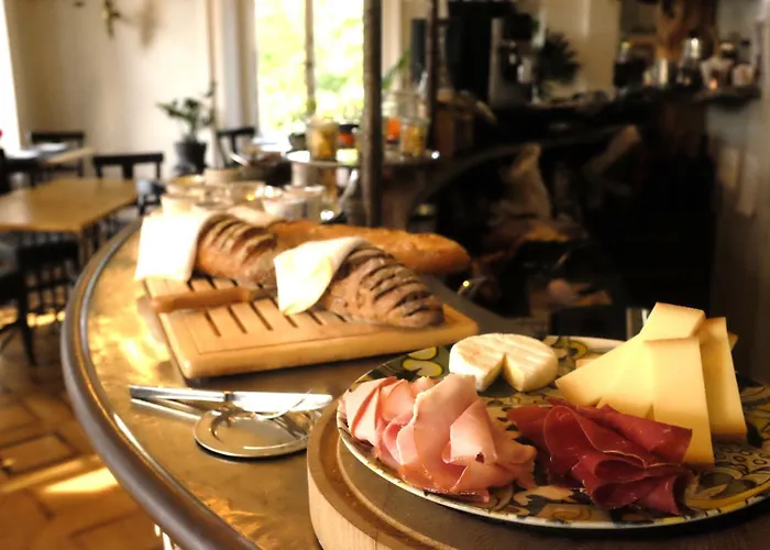 Hotel La Maison D'igor 3*